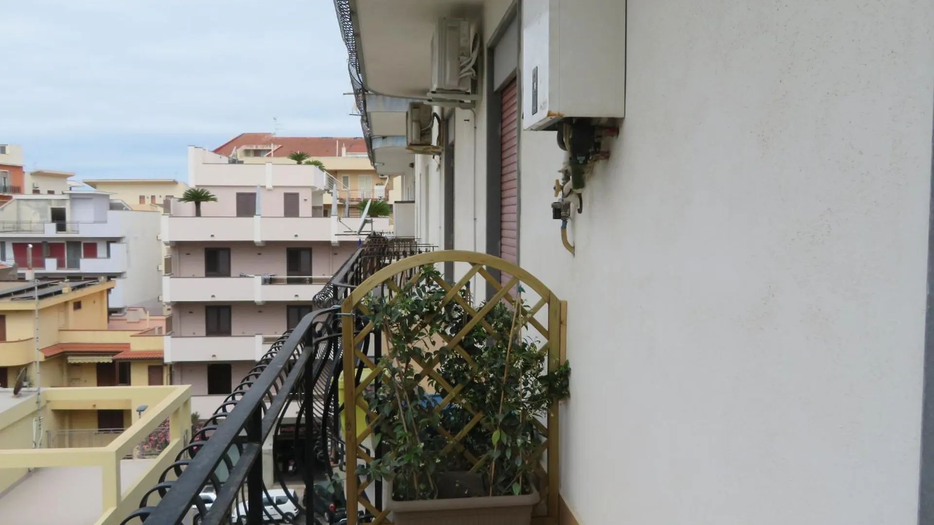 Kar House Milazzo Appartement 0*,  Italië